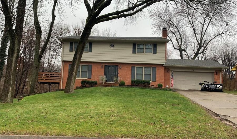 339 W Cragmont Dr, Indianapolis, IN 46217 - 4 Beds, 4 Bath