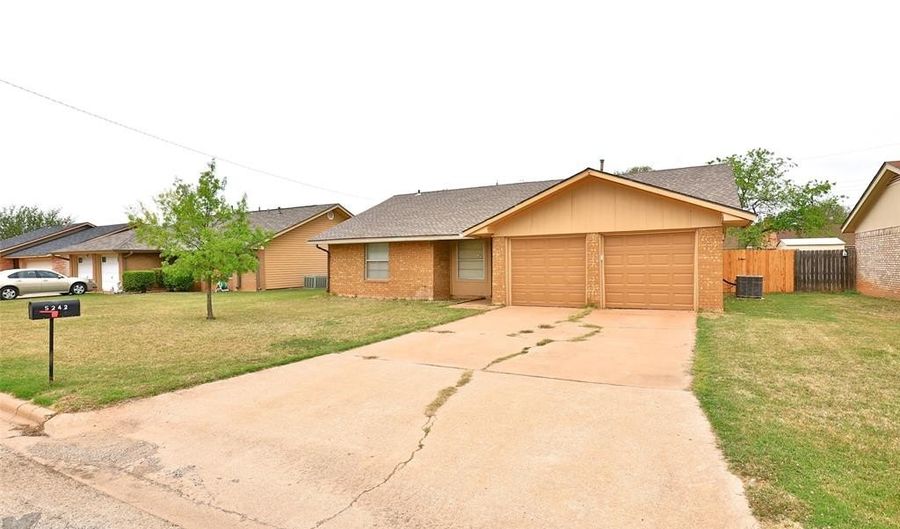 5242 Fairmont St, Abilene, TX 79605 - 3 Beds, 2 Bath