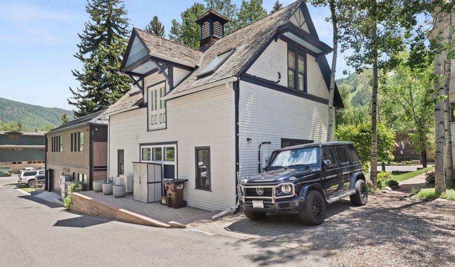 314 W Main St, Aspen, CO 81611 - 3 Beds, 2 Bath