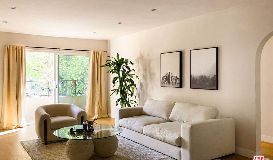 1203 N Sweetzer Ave 217, West Hollywood, CA 90069 - 2 Beds, 2 Bath