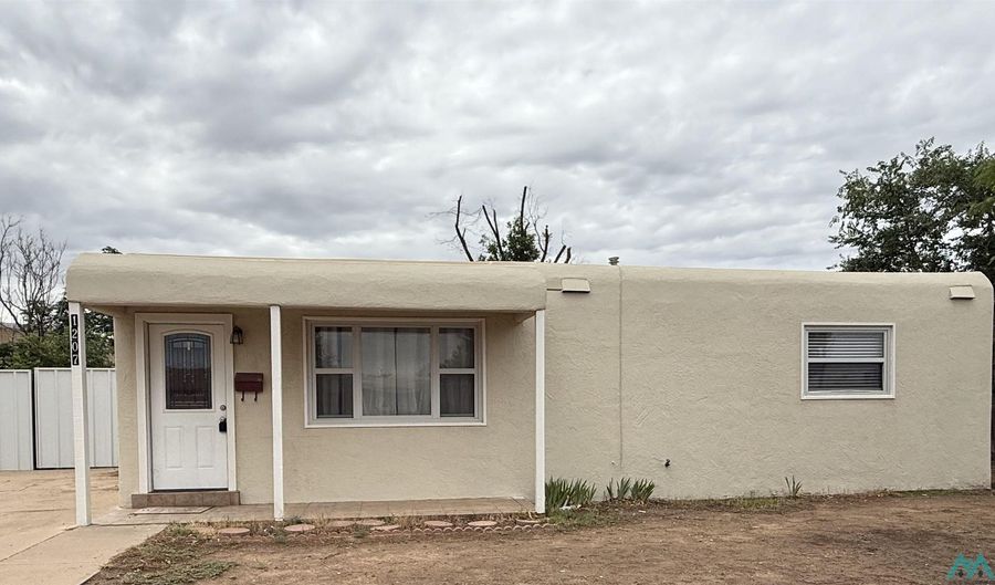 1207 W Clayton Ave, Artesia, NM 88210 - 2 Beds, 1 Bath