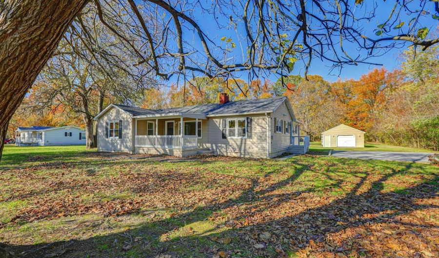 4841 SANDTOWN Rd, Felton, DE 19943 - 3 Beds, 2 Bath