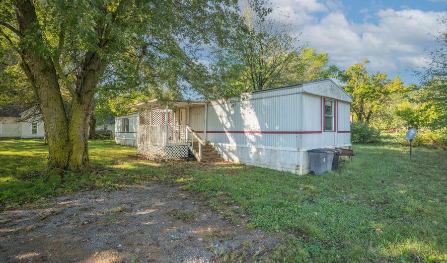 683 Mosher Ave, Asbury, MO 64832 - 3 Beds, 2 Bath