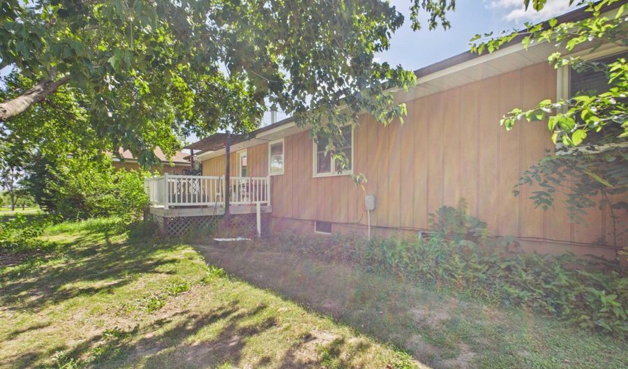 401 N College St, Agency, IA 52530 - 4 Beds, 3 Bath