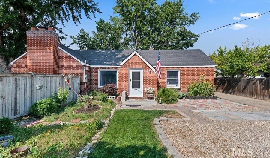 1341 N Mitchell, Boise, ID 83704 - 3 Beds, 2 Bath