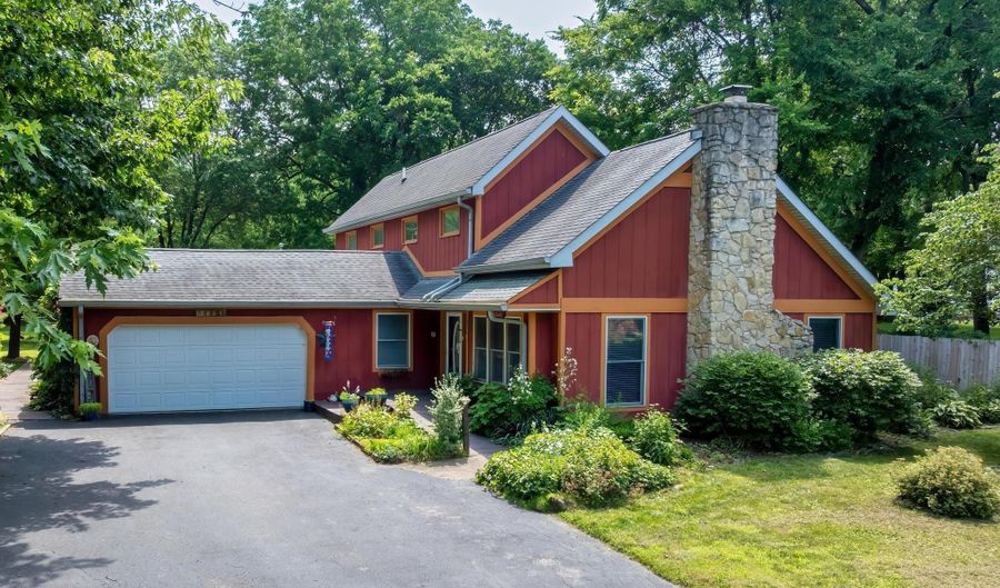 5631 Shelby St, Indianapolis, IN 46227 - 5 Beds, 3 Bath