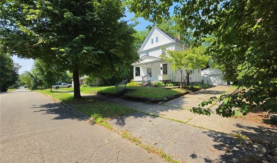 958 Haynes, Akron, OH 44307 - 3 Beds, 2 Bath