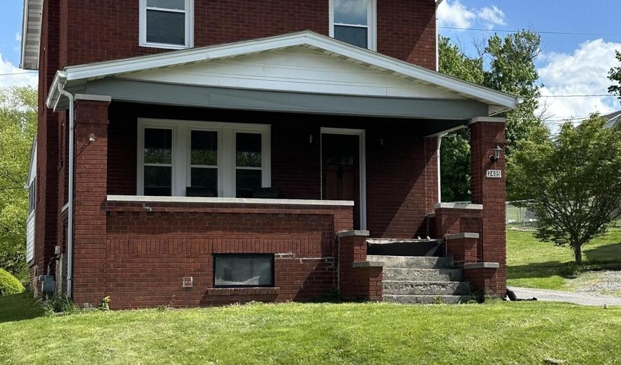 2405 Crawford Ave, Altoona, PA 16602 - 3 Beds, 1 Bath