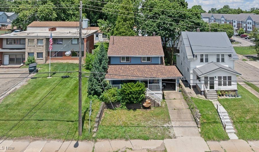 550 E State St, Alliance, OH 44601 - 3 Beds, 1 Bath