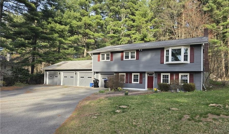 1304 Pound Hill Rd, North Smithfield, RI 02896 - 3 Beds, 2 Bath