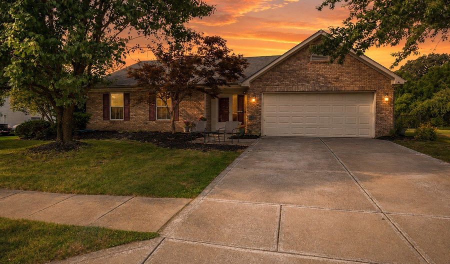 10121 Cornith Way, Avon, IN 46123 - 3 Beds, 2 Bath