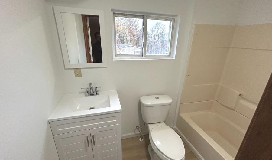 103 S JACKSON St, Frederica, DE 19946 - 2 Beds, 1 Bath