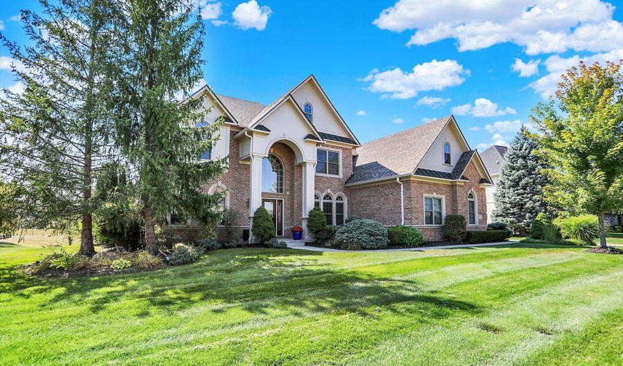 3301 Cheyenne Ct, Bargersville, IN 46106 - 5 Beds, 5 Bath