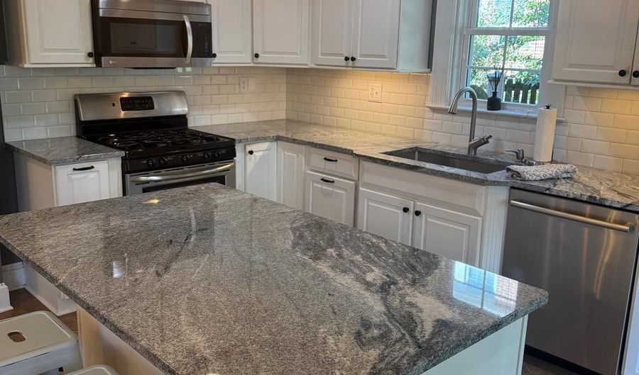 310 HOPKINS Rd, Baltimore, MD 21212 - 5 Beds, 4 Bath