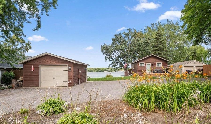 546 Lakeshore Cir, Annandale, MN 55302 - 2 Beds, 2 Bath