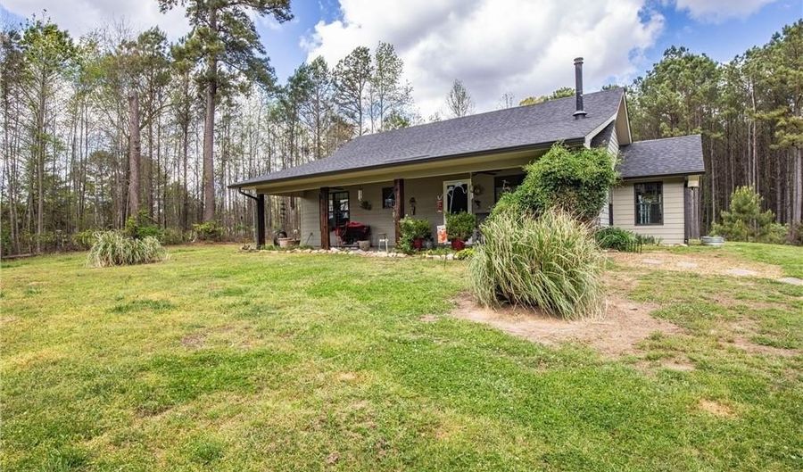 2058 COOSA COUNTY ROAD 91, Alexander City, AL 35010 - 2 Beds, 2 Bath