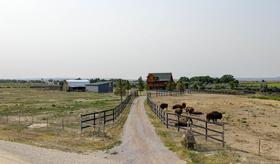 13876 Bates Creek Ln, Casper, WY 82604 - 4 Beds, 3 Bath