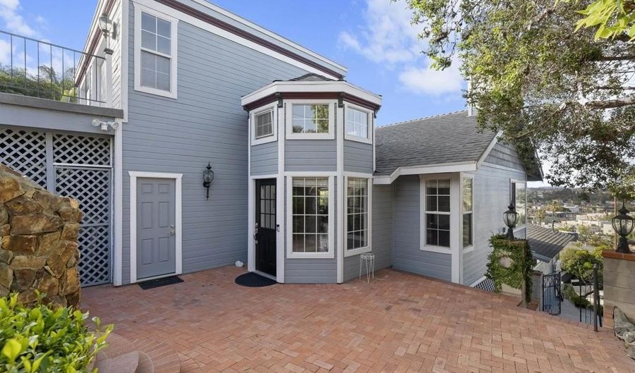 8140 Pasadena Ave, La Mesa, CA 91941 - 3 Beds, 3 Bath