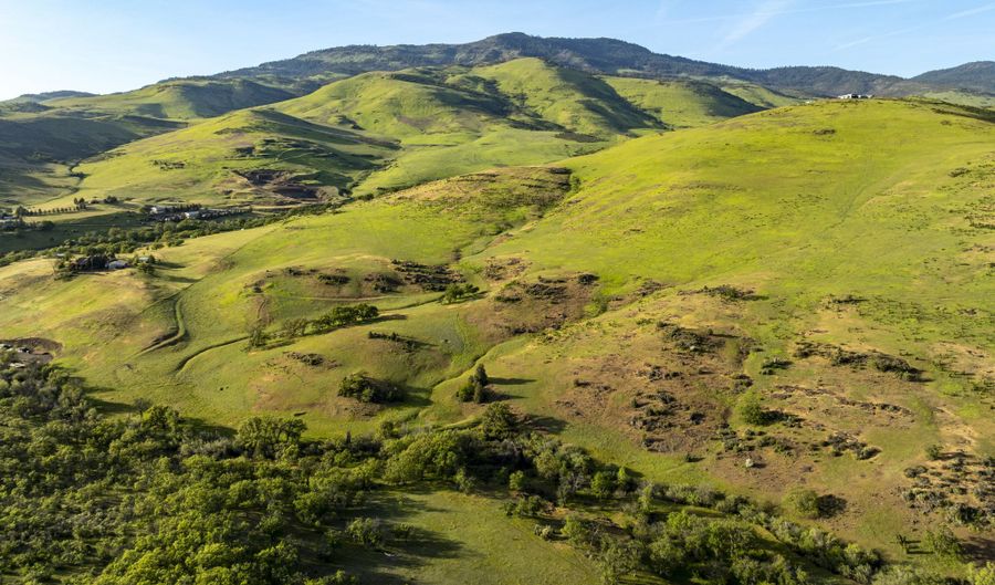 312 Sky Ridge Rd, Ashland, OR 97520 - 0 Beds, 0 Bath