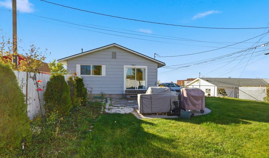 512 W 300 S, Brigham City, UT 84302 - 5 Beds, 2 Bath