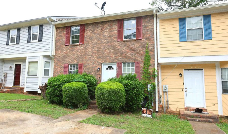 5804 WOODGATE Cir, Anniston, AL 36206 - 3 Beds, 3 Bath