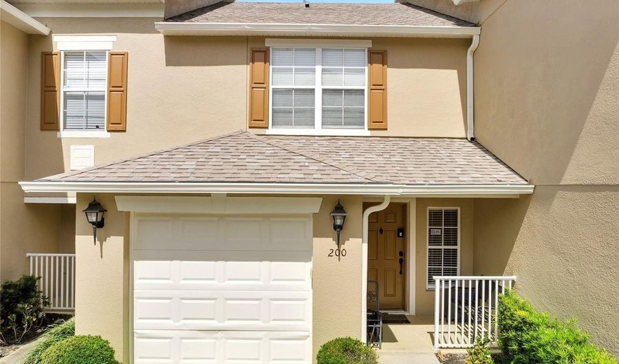 200 STERLING SPRINGS Ln, Altamonte Springs, FL 32714 - 2 Beds, 3 Bath