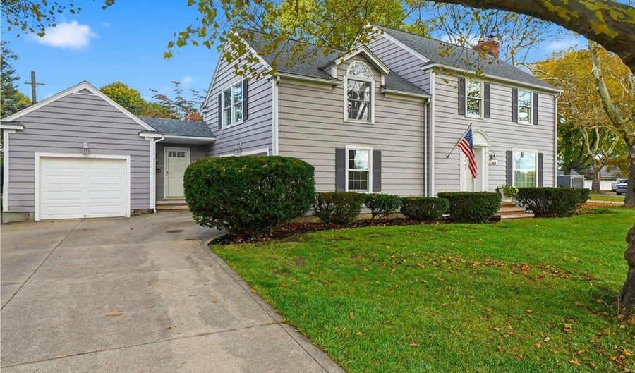 4441 Lake Rd W, Ashtabula, OH 44004 - 3 Beds, 3 Bath