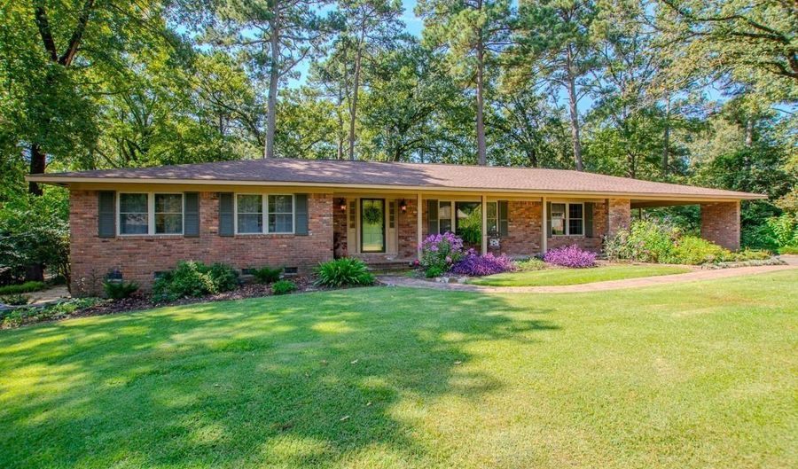 2003 Lynnwood Dr, Benton, AR 72015 - 3 Beds, 2 Bath