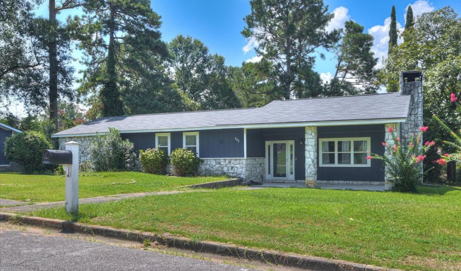 717 Hidden Ln, Martinez, GA 30907 - 3 Beds, 3 Bath