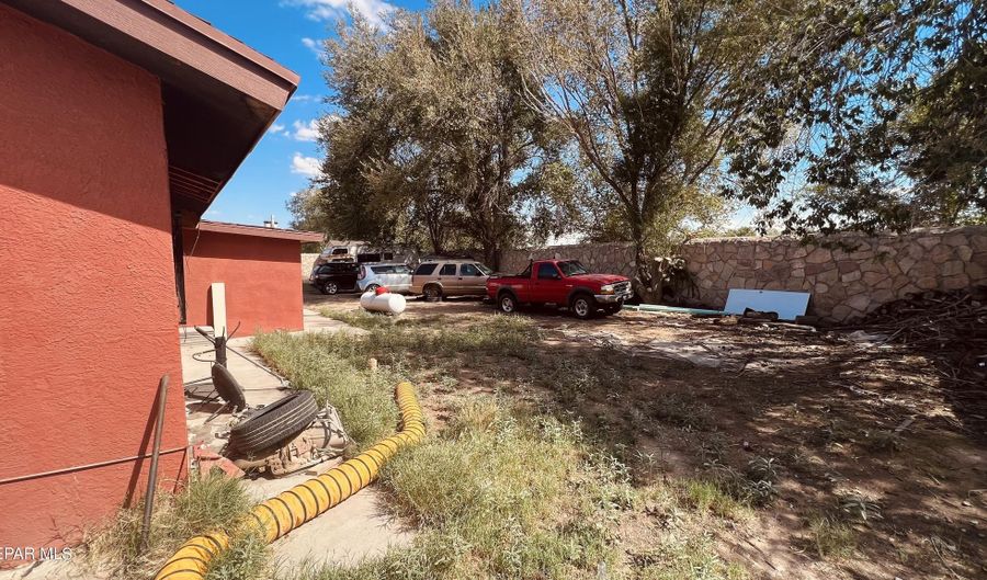 610 Jewels Dr, Socorro, TX 79927 - 4 Beds, 2 Bath