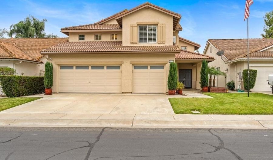 2217 Orange Grove Pl, Escondido, CA 92027 - 4 Beds, 3 Bath