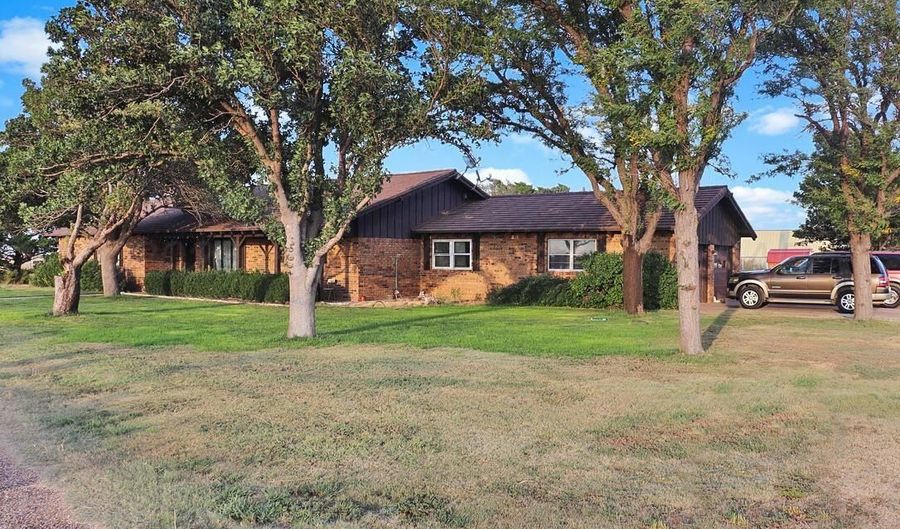 2400 CR C, Adrian, TX 79001 - 4 Beds, 3 Bath