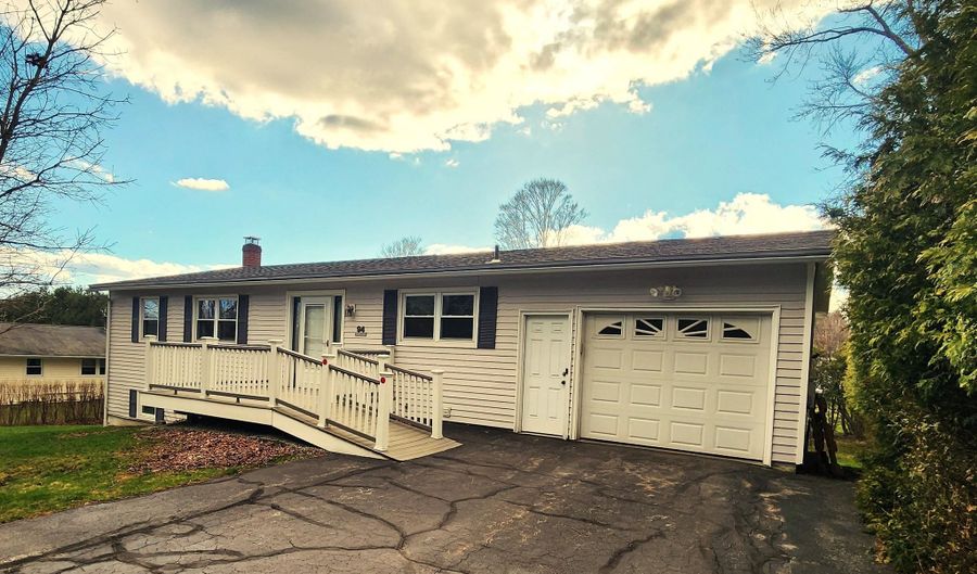 94 Cassie St, Barre, VT 05641 - 3 Beds, 2 Bath