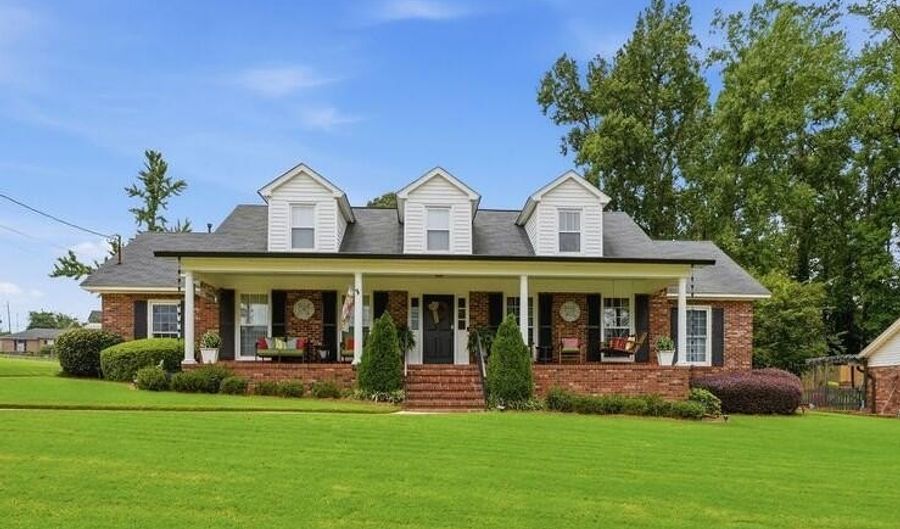 2704 Bolling Rd, Augusta, GA 30909 - 4 Beds, 3 Bath