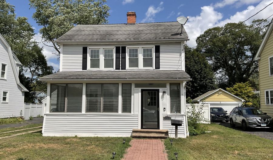 37 Westminster St, Hamden, CT 06518 - 4 Beds, 3 Bath