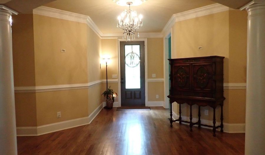 117 Big Oak, Barnesville, GA 30204 - 2 Beds, 3 Bath