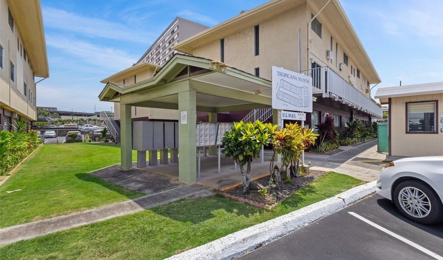 3225 Ala Ilima St 2, Honolulu, HI 96818 - 3 Beds, 2 Bath