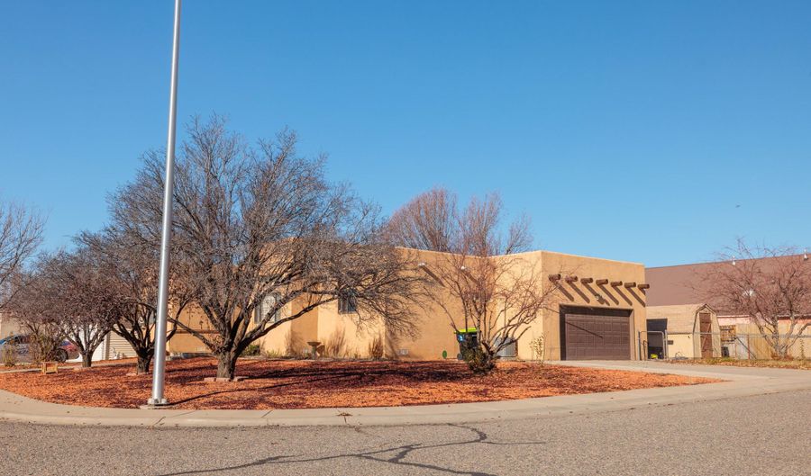 101 MEADOW Cir, Bloomfield, NM 87413 - 3 Beds, 2 Bath