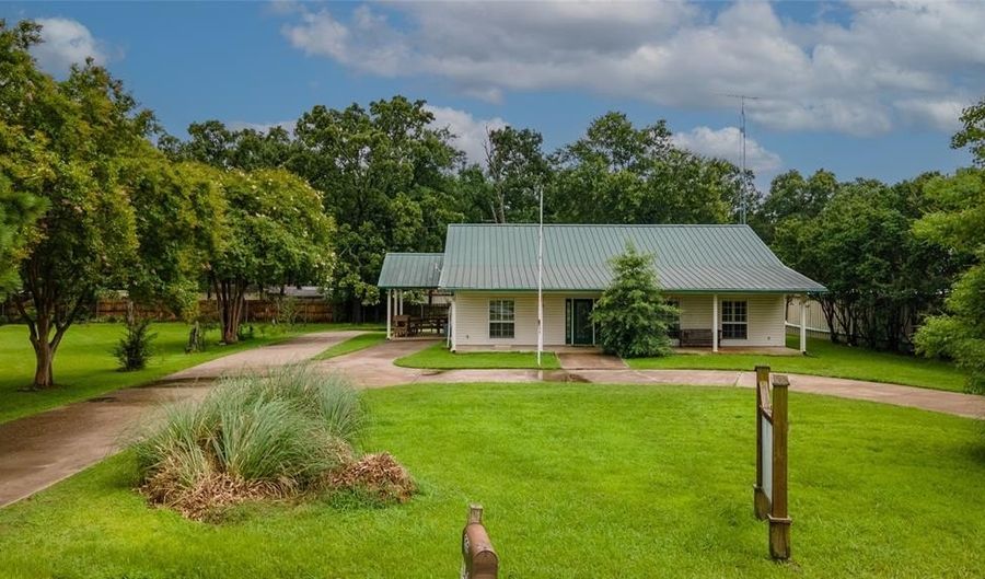 202 County Road 1558, Alba, TX 75410 - 3 Beds, 2 Bath