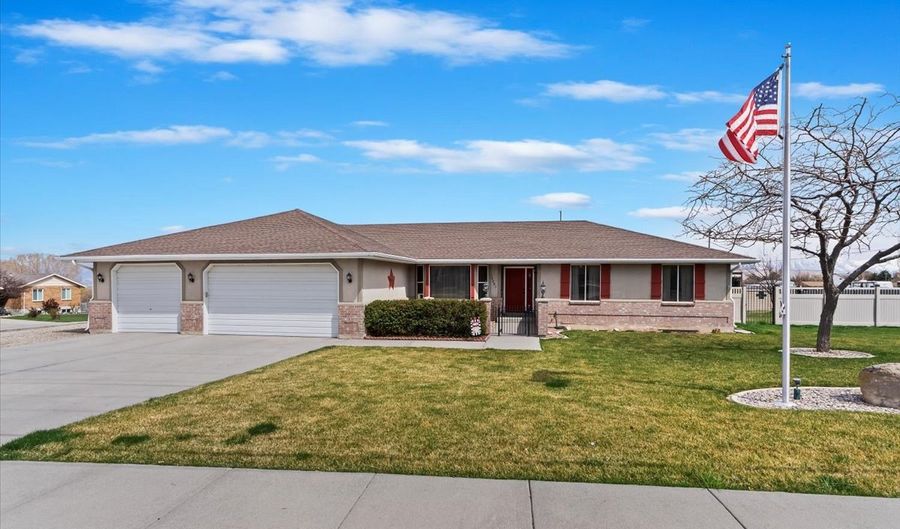 14883 S 3200 W, Bluffdale, UT 84065 - 6 Beds, 4 Bath