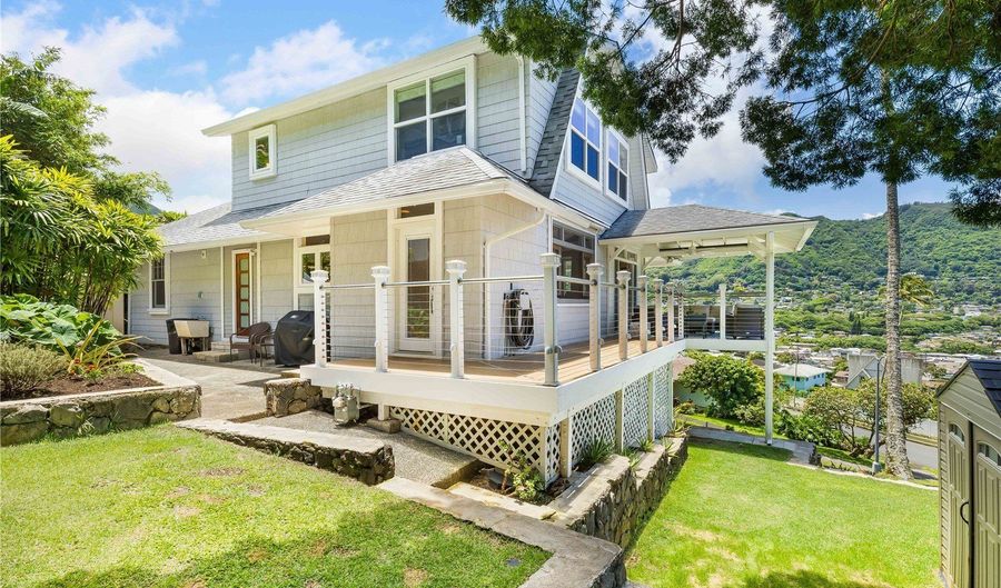 3244 Keahi St, Honolulu, HI 96822 - 5 Beds, 3 Bath