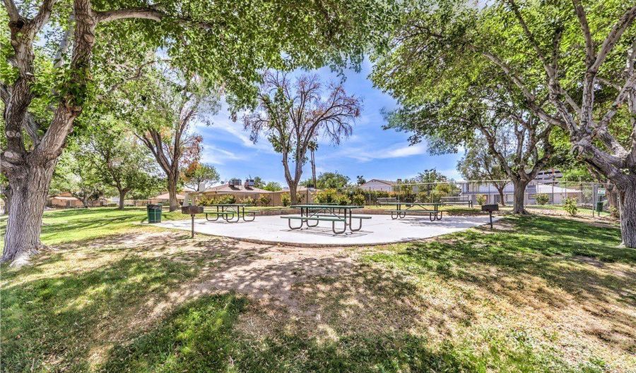 1334 Dorothy Ave 3, Las Vegas, NV 89119 - 2 Beds, 1 Bath