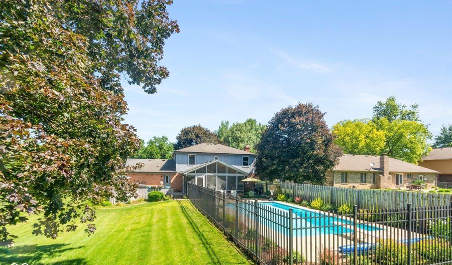 6589 Baron Ct, Avon, IN 46123 - 4 Beds, 4 Bath