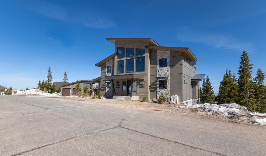 819 E Autumn Dr, Brian Head, UT 84719 - 7 Beds, 6 Bath