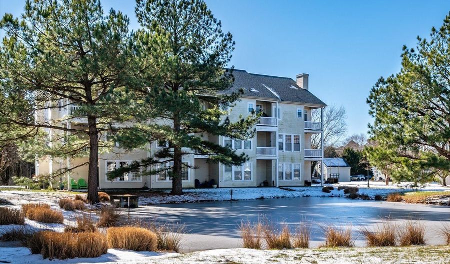 400 WILLIAMS St 12, Berlin, MD 21811 - 3 Beds, 4 Bath