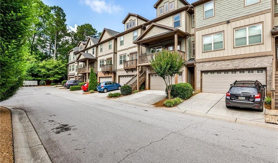 680 Emeril Dr, Avondale Estates, GA 30002 - 3 Beds, 4 Bath
