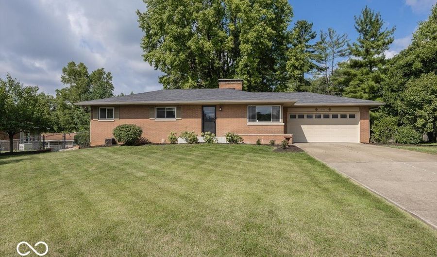 6054 Wexford Rd, Indianapolis, IN 46220 - 3 Beds, 2 Bath