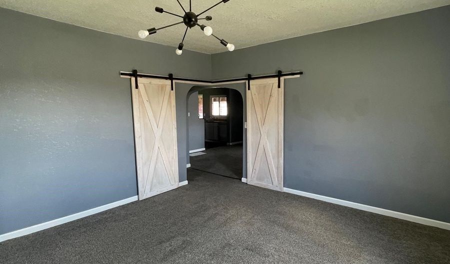 1460 E US Highway 20, Angola, IN 46703 - 4 Beds, 1 Bath