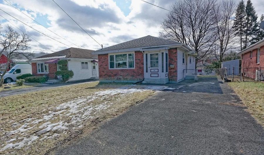 614 Park Ave, Albany, NY 12208 - 3 Beds, 1 Bath