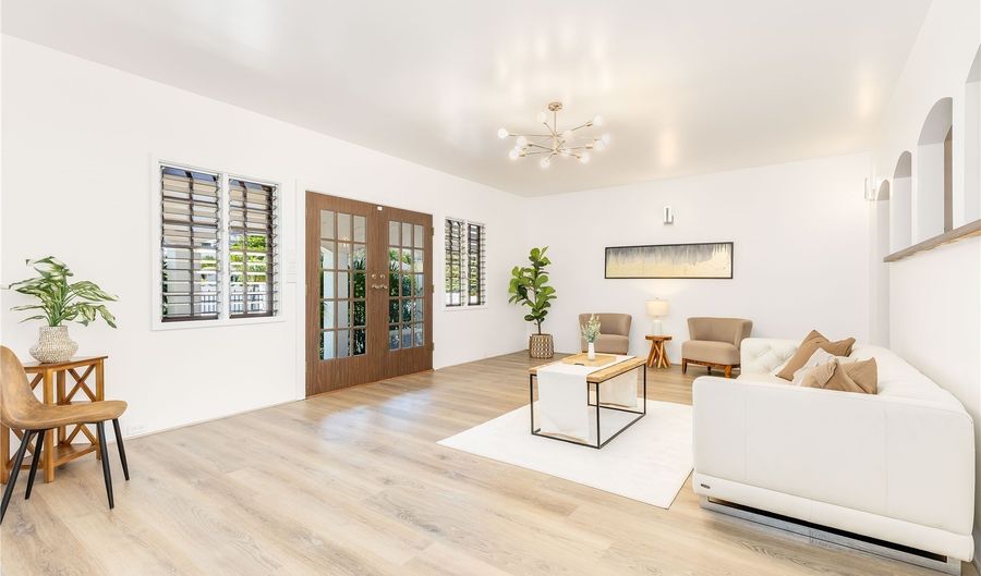 2934 Woodlawn Dr, Honolulu, HI 96822 - 5 Beds, 3 Bath